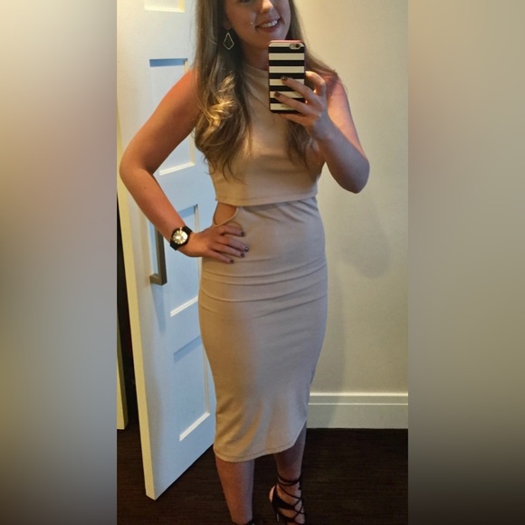 Topshop | Bodycon Midi Dress. Size 6 - Picture 6 of 6